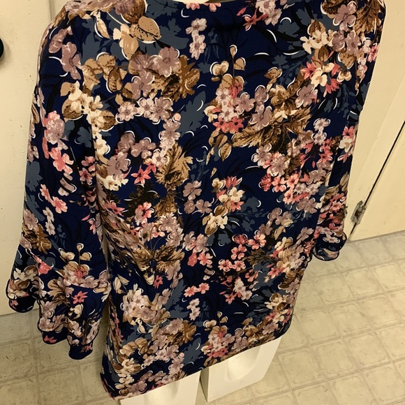 Look great wherever you go,dressed up or casual - Picture 5 of 6